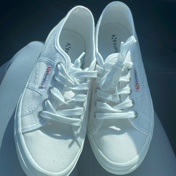 Superga Shoes - Superga white tennis shoes